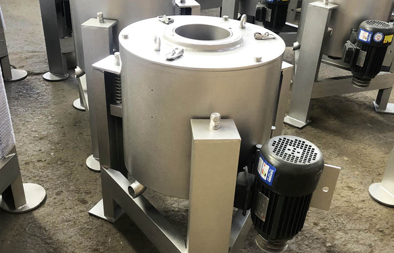 Centrifugal filter press